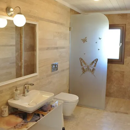 Duygulu Apart Daire Urla